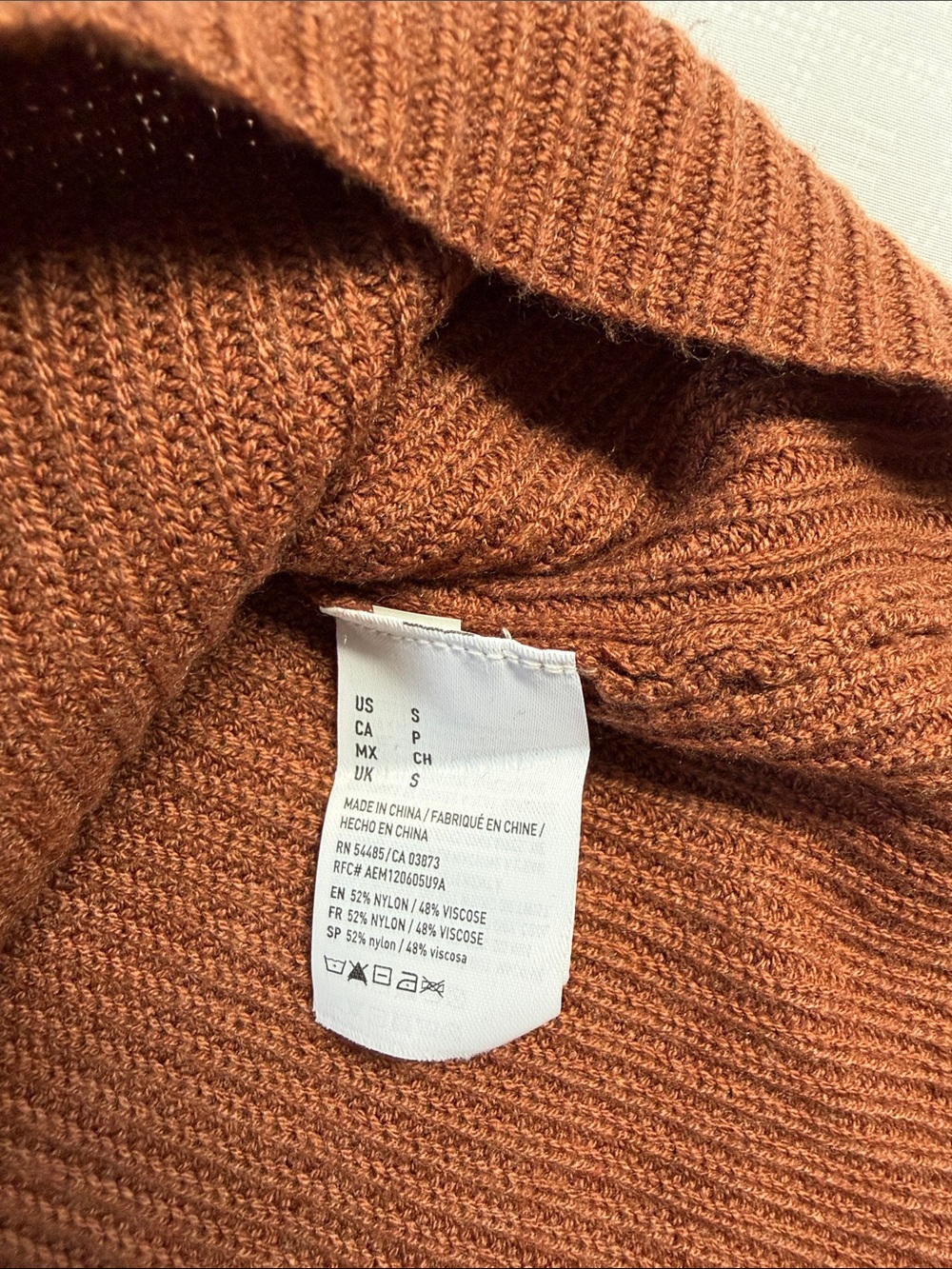 Vintage American Eagle High Neck Cold-Shoulder Ribbed Sweater with Bell Sleeves - Picture 4 of 5